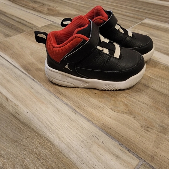 Jordans - Picture 2 of 3